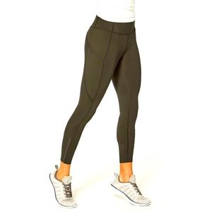 Lululemon size 2 Fast & Free nulux 25” leggings olive green